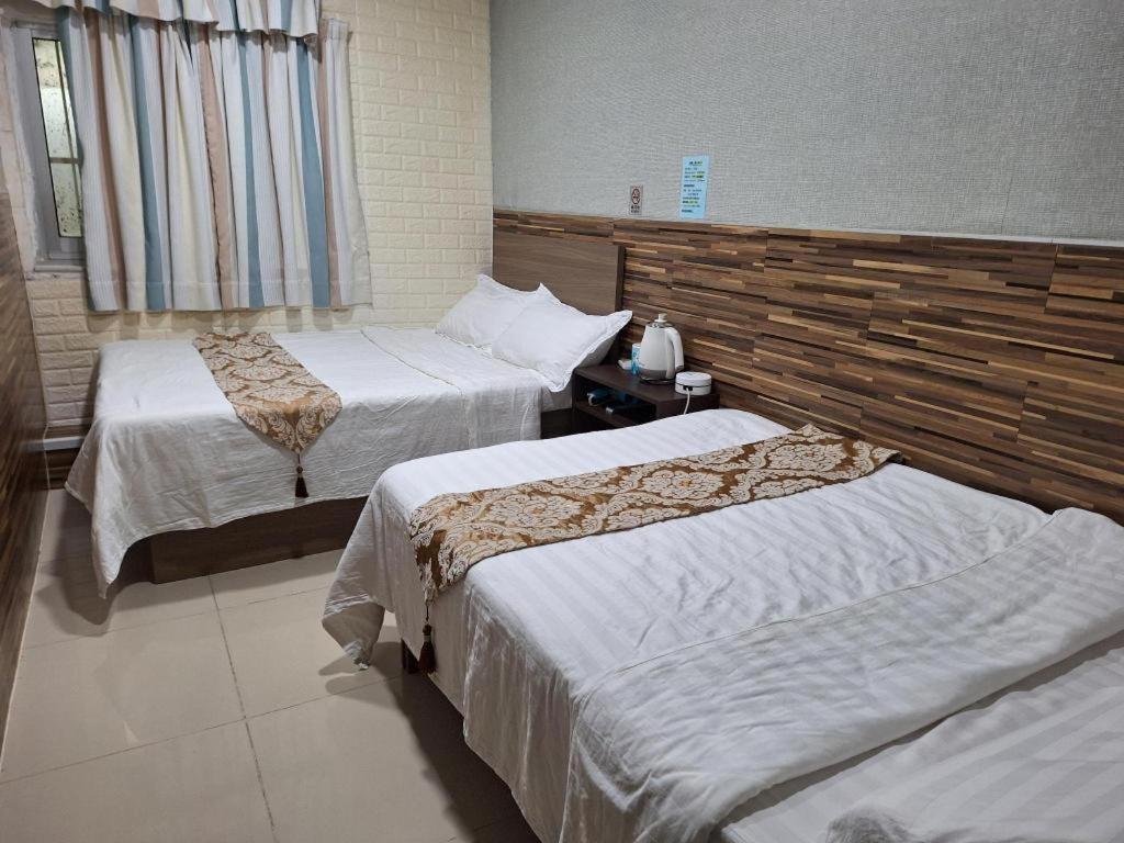New Star Hostel *